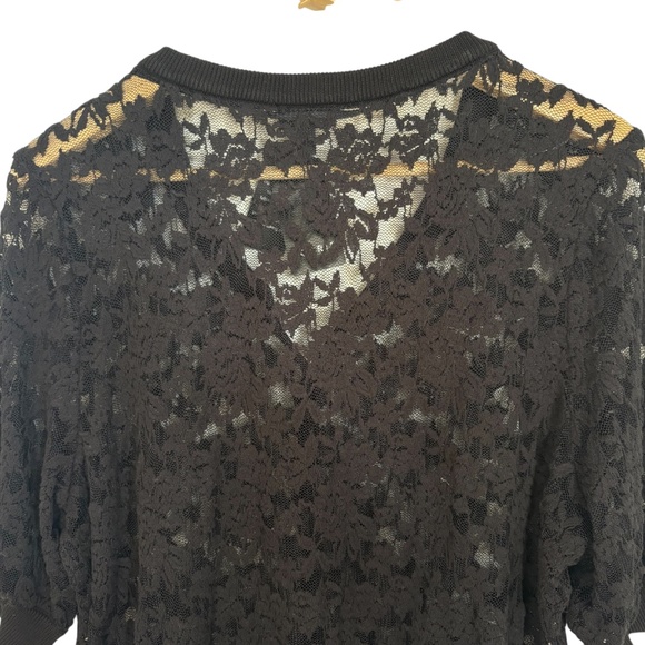 Torrid Cropped Black Lace Shrug Cardigan Button Front NWT Sz 1X (14-16) - Picture 5 of 8